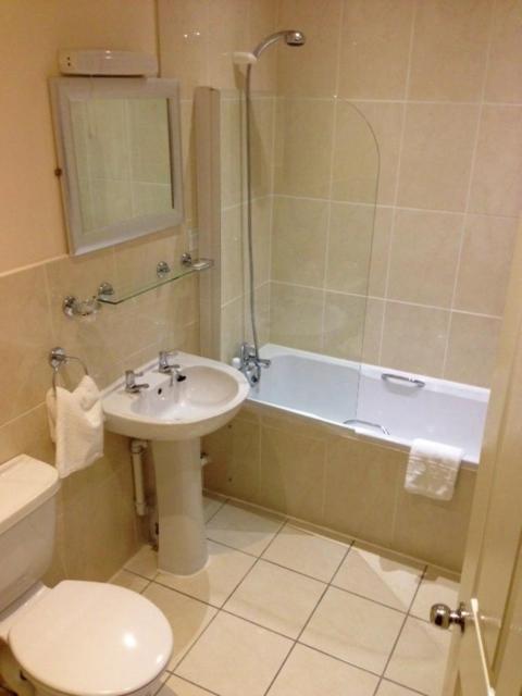 The Beeches Hotel Grimsby Room photo